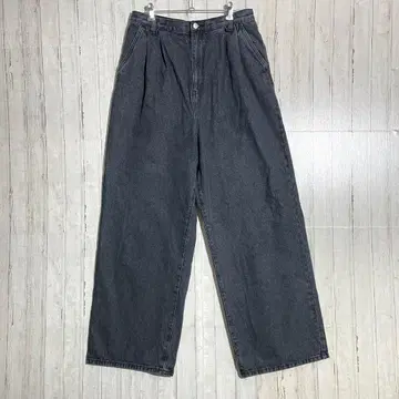 턱이 있는 와이드 레그 데님 팬츠 청바지 그레이 계열