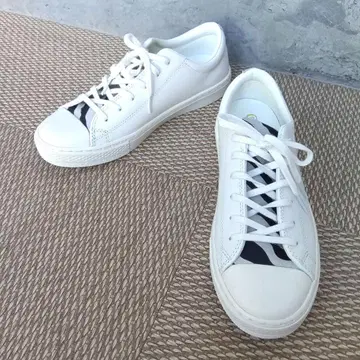 [미사용] 컨버스 CONVERSE 올스타 쿠페 23.5 화이트 제브라