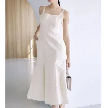 MERCURYDUO 머메이드 원피스 부푼 자카드 잔스카