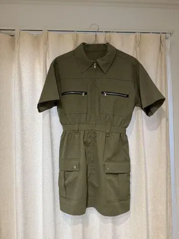프론트 지퍼 반팔 미니 원피스