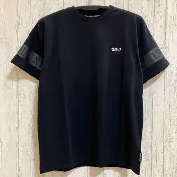 LUXE/R 두꺼운 러버 프린트 반팔 티셔츠