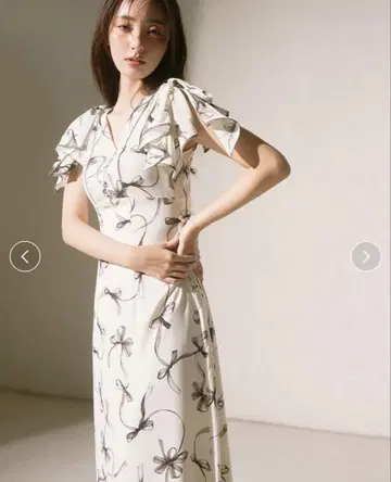snidel Sustainable 리본 프린트 원피스