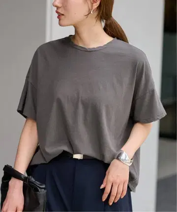 미사용 새상품 FRAMeWORK GREYCHORD Oversized T