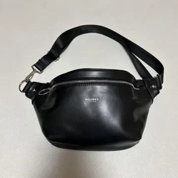MOUSSY 웨스트 파우치 바디백