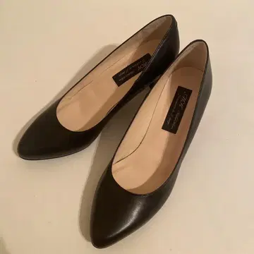 미쉘클랑 가죽 펌프스 스틸레토 블랙 24cm