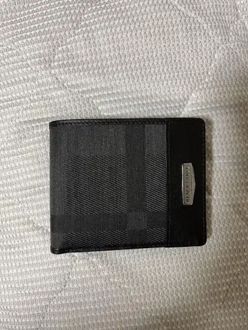 블랙 가죽 접이식 지갑