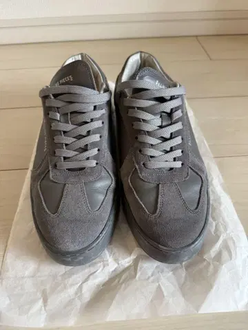 FILLING PIECES 그레이 스니커즈