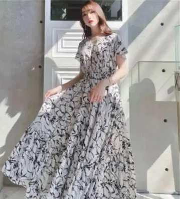 efla 에프라 새상품 플라워 모티브 프린트 원피스 꽃무늬 원피스