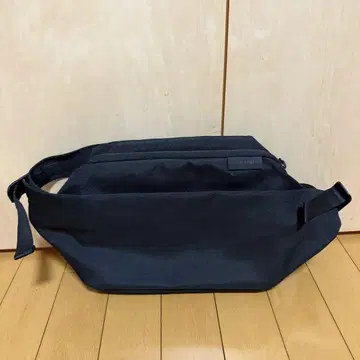 coteetciiel 블랙 바디백 메신저 백