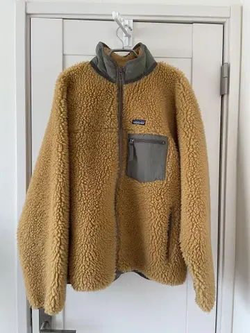 Patagonia 레트로 X 남성용 L 사이즈 골드