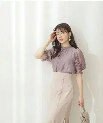 프릴 슬리브 블라우스 PROPORTION BODY DRESSING