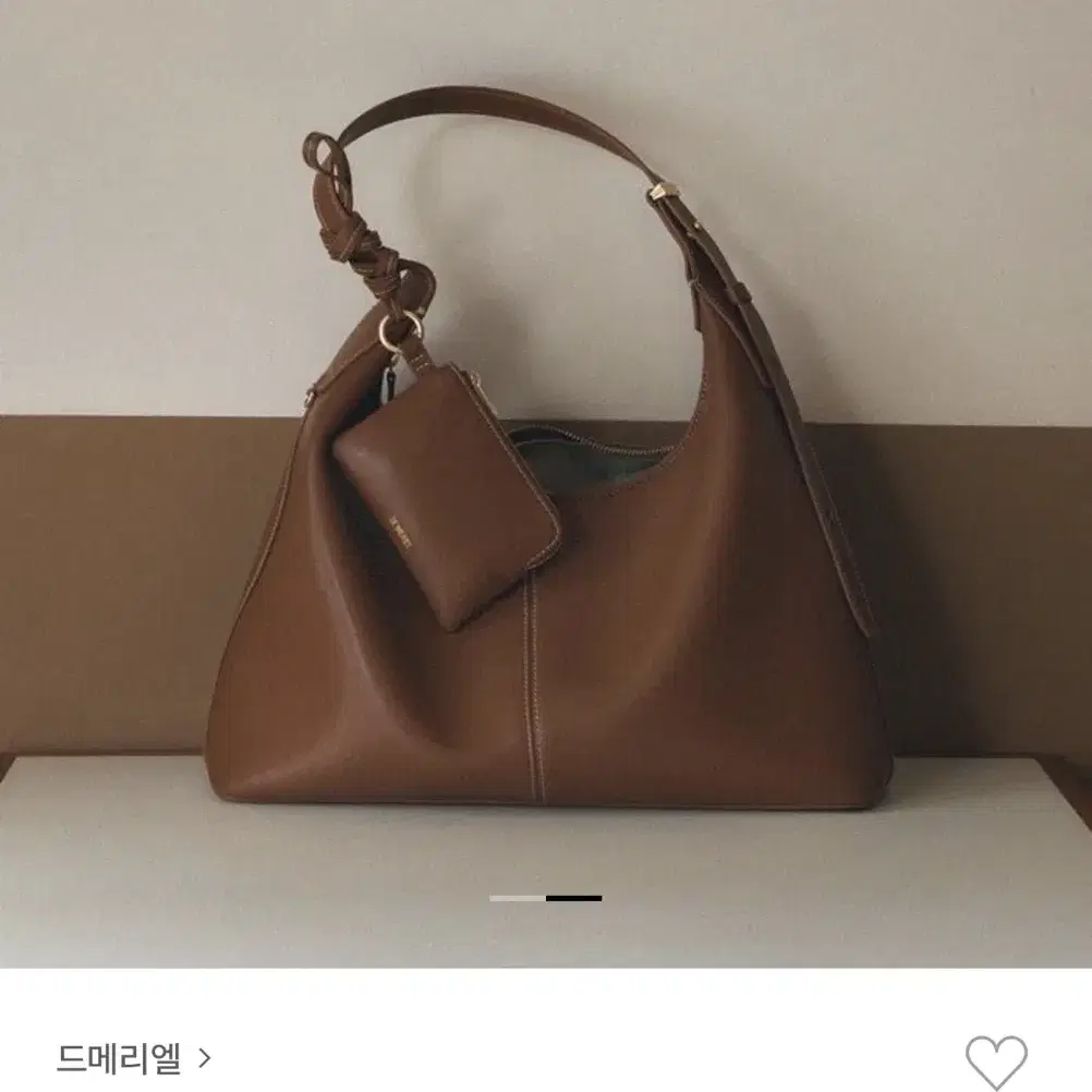 ★早期完売★DE MERIEL★Veneta Hobo Bag Small 2色★日本未入荷 De Meriel Veneta Hobo Bag, Tan Brown, sealed, New on Bunjang