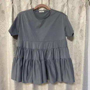 yori 랜덤 티어드 하프 슬리브