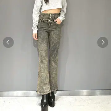 GYDA 하이 웨스트 백 크로스 USED 케미컬 워시 플레어 데님 팬츠