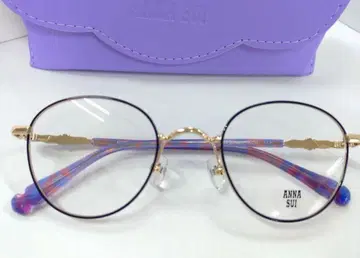 안나수이 ANNA SUI