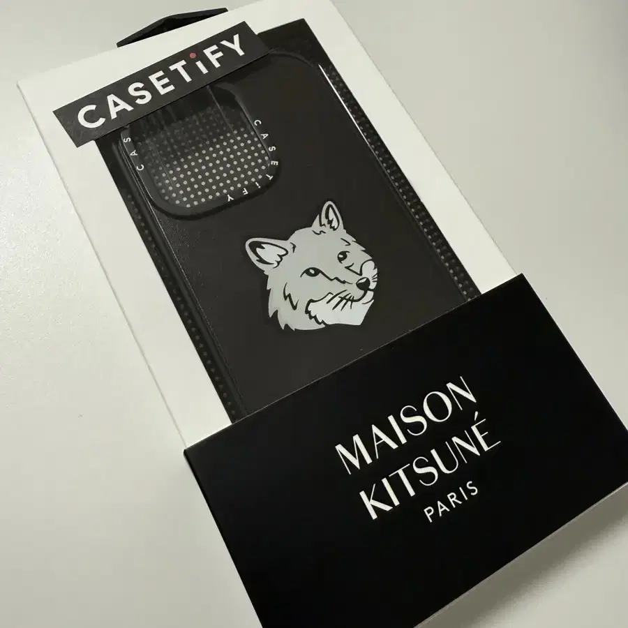 iPhone 16 Pro Casetify Maison Kitsune on Bunjang Global Site.