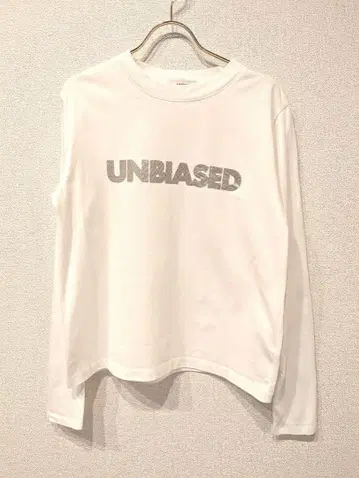 UNBIASED 롱 슬리브 티셔츠