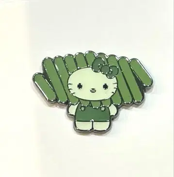 헬로키티 핀 배지