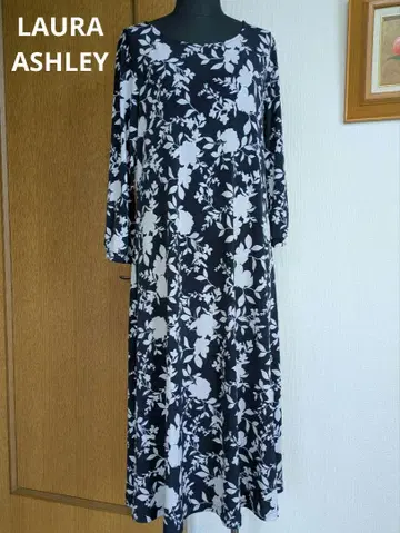 LAURA ASHLEY 로라 애슐리 꽃무늬 긴팔 티셔츠 원피스