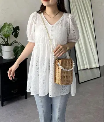 화이트 레이스 디자인 튜닉 L 사이즈