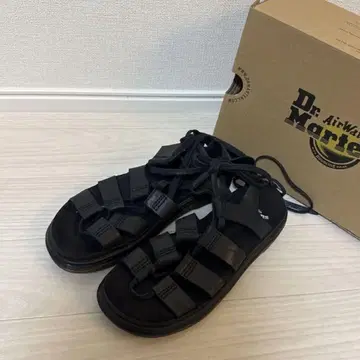 Dr. Martens 레이스업 샌들 UK3