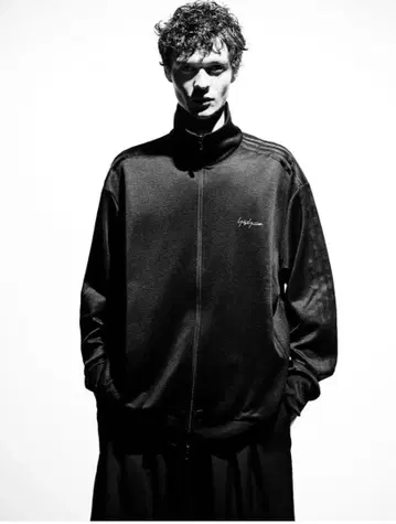 Y-3 쿠로 트랙 톱 M