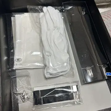결혼식 신랑 의상 구매 잡화