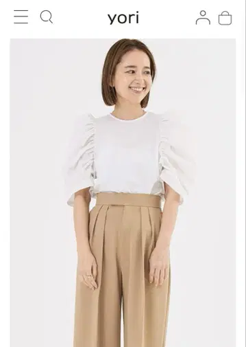 yori 퍼프 슬리브 화이트 상의
