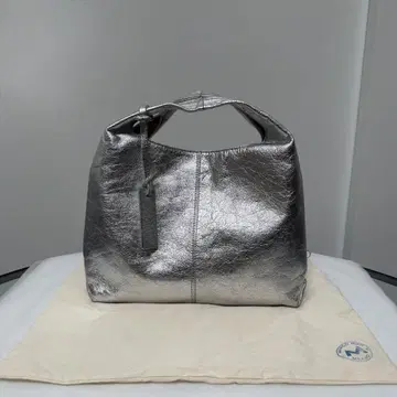 마르코마지 핸드백 실버