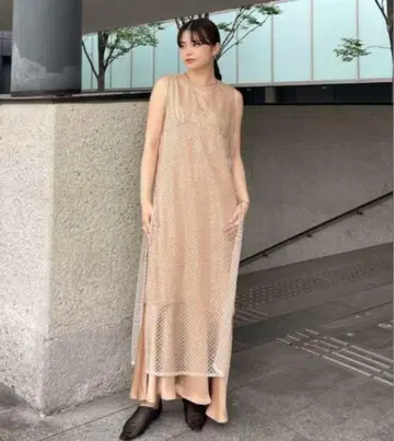Ameri SPANGLE LAYERED DRESS 베이지
