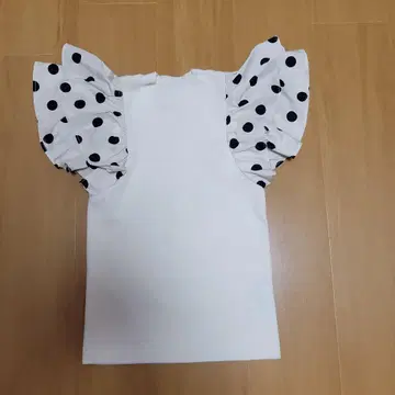 LILY BROWN 프릴 소매 슬리브리스 탑 스커트 셋업