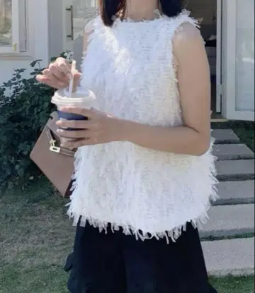 Birthday Bash 프릴 상의