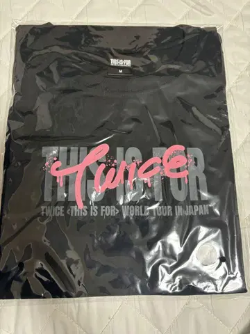 twice 허벅지 티셔츠