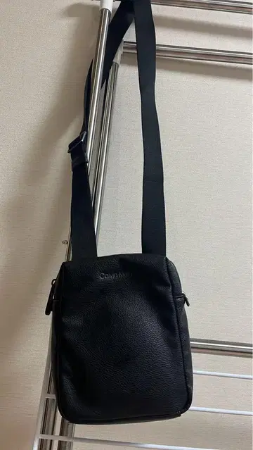 캘빈클라인 블랙 숄더백