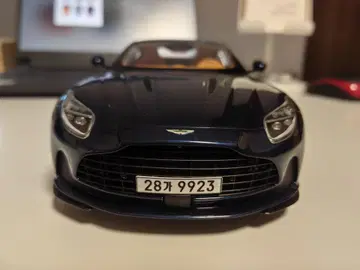 (해외 수입) Aston Martin DB12 미니카 개폐 도어