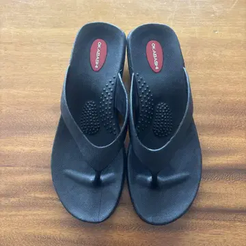 OKABASHI 블랙 샌들 M 사이즈