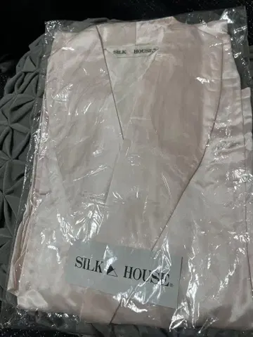 미사용 새상품 실크 하우스 나이트 웨어 파자마 가운 핑크