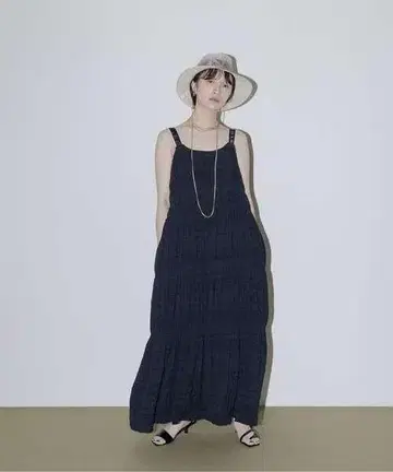 택 포함 새상품 Eimee Law 로고 테이프 셔링 자카드 원피스