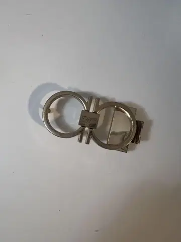페라가모 간치니 버클