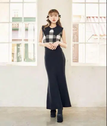 다리치 슬리브리스 원피스