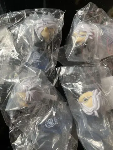 트위스티 앉혀대 아즈