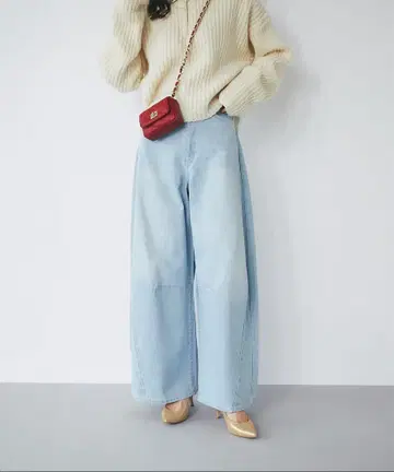 La boutique Bon Bon 시니컬 데님 와이드 스카이블루