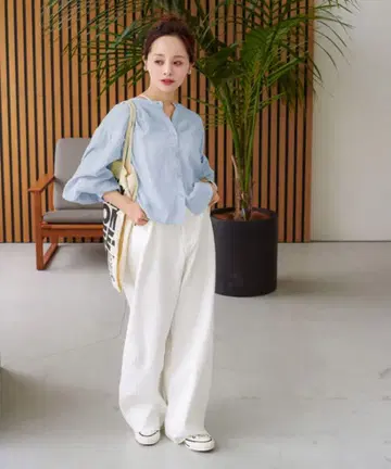 선택 가능한 2가지 길이의 볼륨 슬리브 시어 셔츠