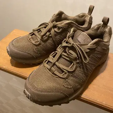 MAGNUM STORM TRAIL LITE 올리브 26.5