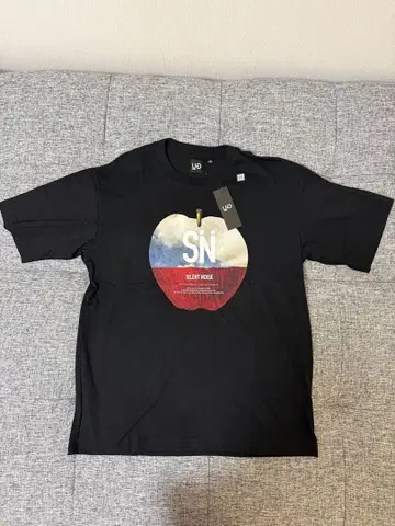 레어템 완판템 GU silent noise 티셔츠 M 사이즈