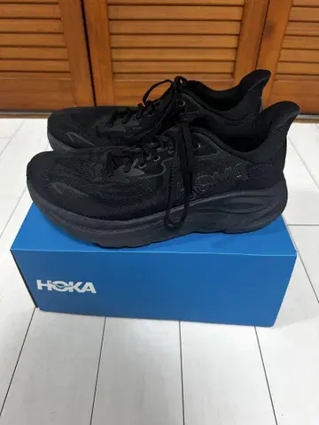 HOKA 클리프톤 10 블랙 러닝화 27.5cm