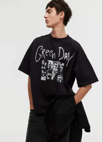 완판템 H&M Green Day 오버 사이즈 티셔츠 M 사이즈