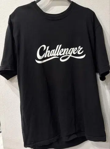 Challenger 블랙 티셔츠 L 사이즈