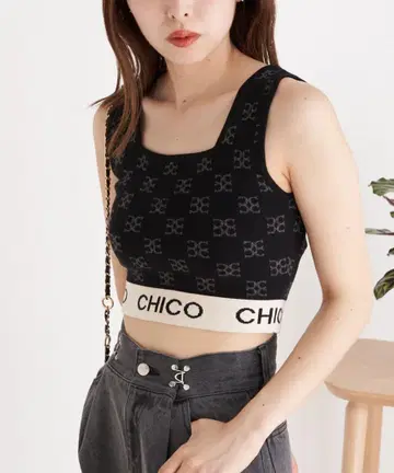 CHICO 올 패턴 밑단 로고 크롭 탱크탑