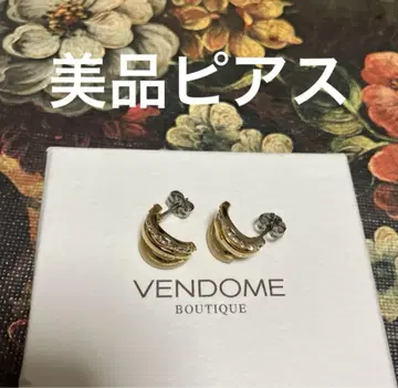 새상품급 VENDOME BOUTIQUE 골드 컬러 크리스탈 귀걸이
